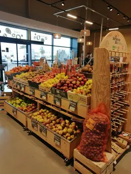 510-biocoop-montelimar-montelibio-magasin-bio-pomme-poire-fruit-legume-saison-local.webp